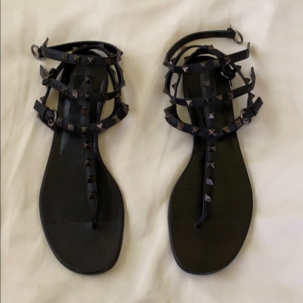 Valentino Garavani Rockstud Caged Flat Sandal